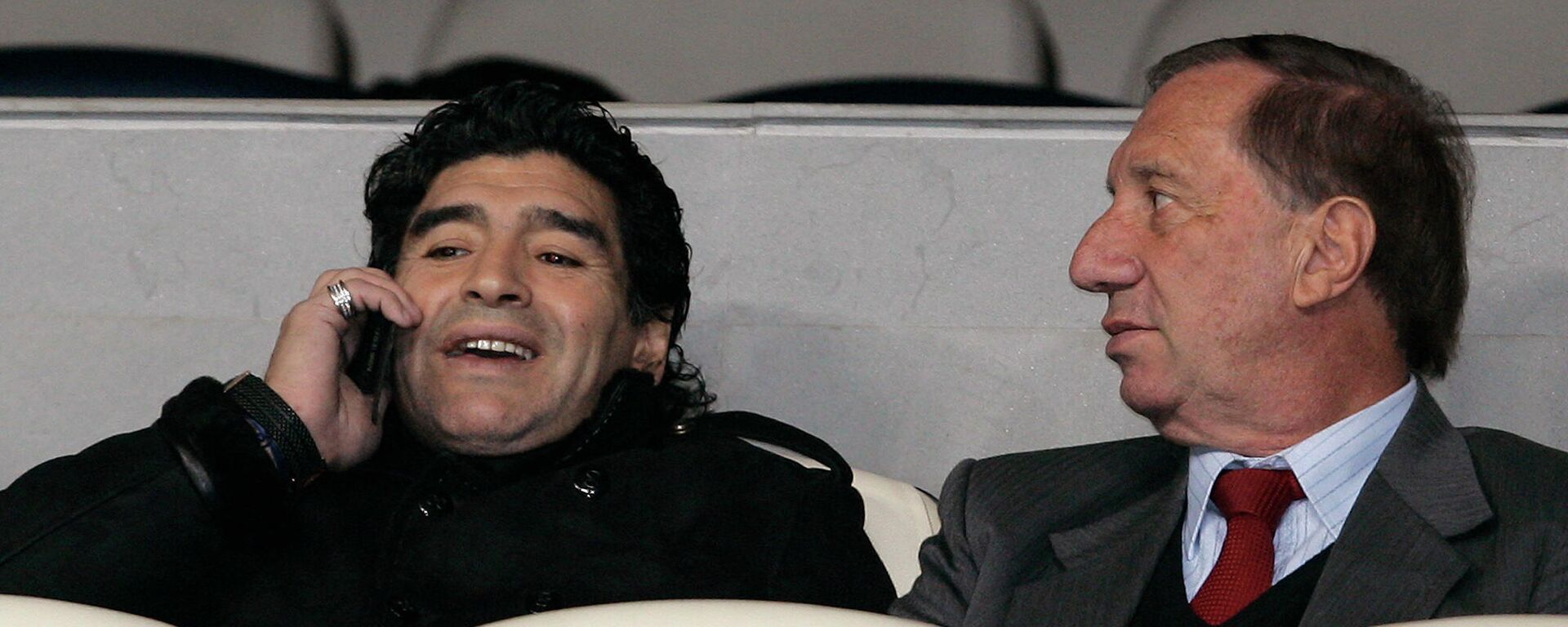 Maradona junto a Carlos Bilardo, foto de archivo - Sputnik Mundo, 1920, 06.03.2022