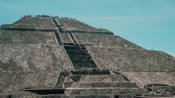 Pirámide en Teotihuacán - Sputnik Mundo
