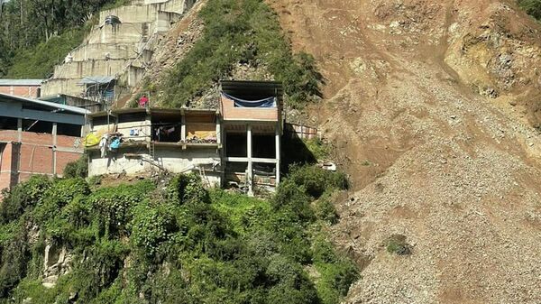 Deslizamiento de tierra en la localidad de Retamas en Pataz, Perú - Sputnik Mundo