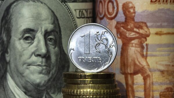 El dólar y los rublos - Sputnik Mundo