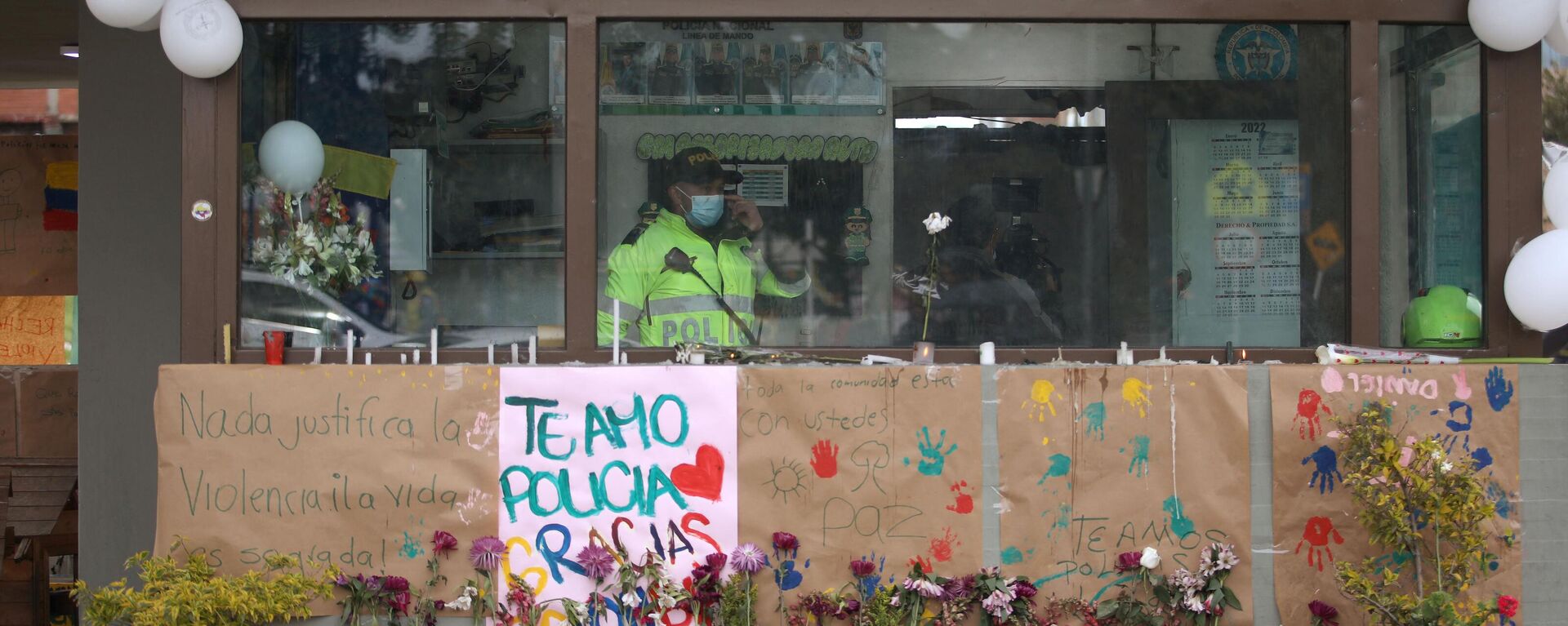 el atentado terrorista perpetrado contra un puesto policial en la Ciudad Bolívar, al sur de Bogotá, que causó la muerte de dos menores. - Sputnik Mundo, 1920, 29.03.2022