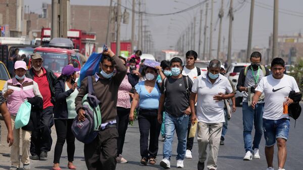 Huelga de transportistas en Perú - Sputnik Mundo