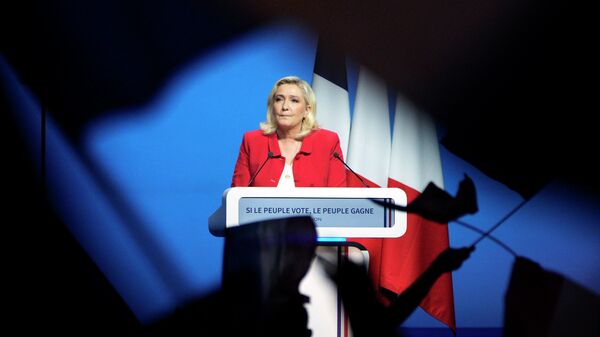 Marine Le Pen, la candidata a la Presidencia de Francia y la líder del partido Agrupación Nacional (extrema derecha) - Sputnik Mundo