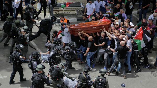 Funeral de la periodista palestian Shireen Abu Akleh - Sputnik Mundo