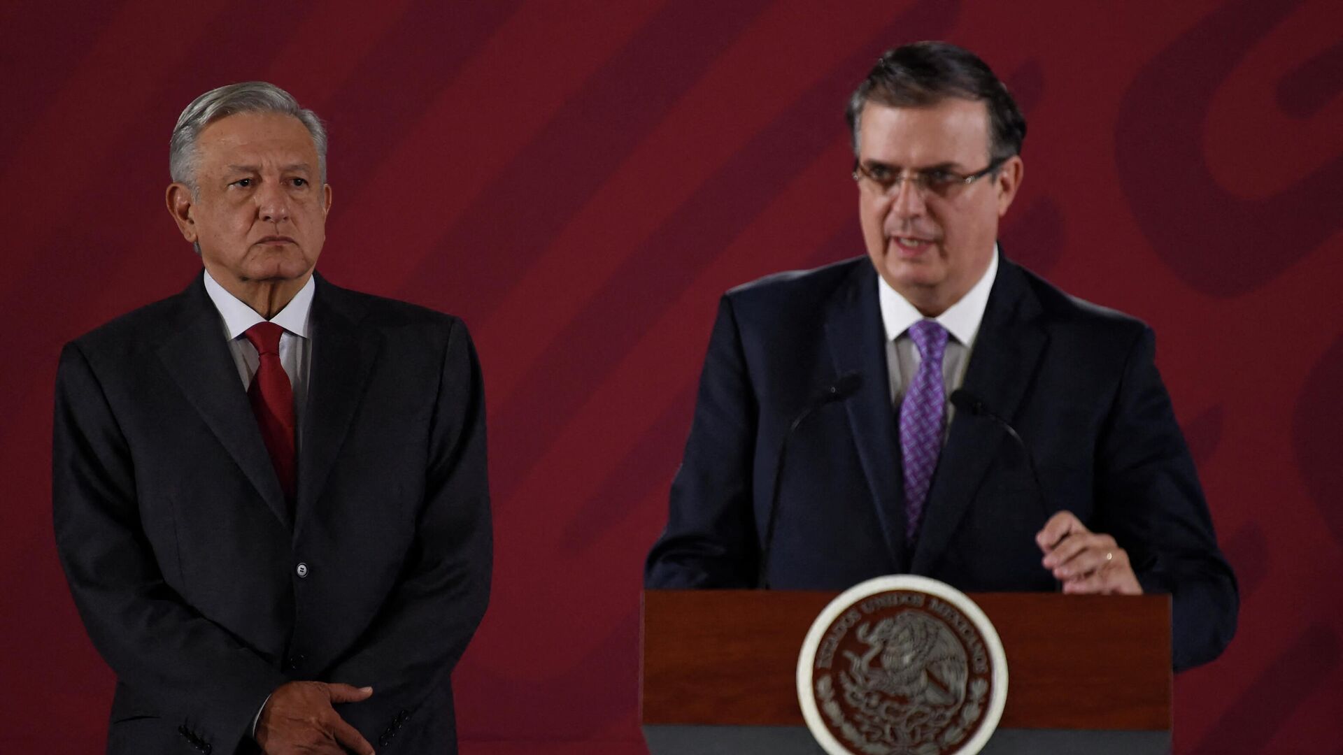 Andrés Manuel López Obrador, presidente de México, y Marcelo Ebrard, secretario de Relaciones Exteriores de México - Sputnik Mundo, 1920, 07.06.2022