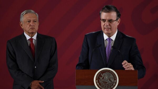 Andrés Manuel López Obrador, presidente de México, y Marcelo Ebrard, secretario de Relaciones Exteriores de México - Sputnik Mundo