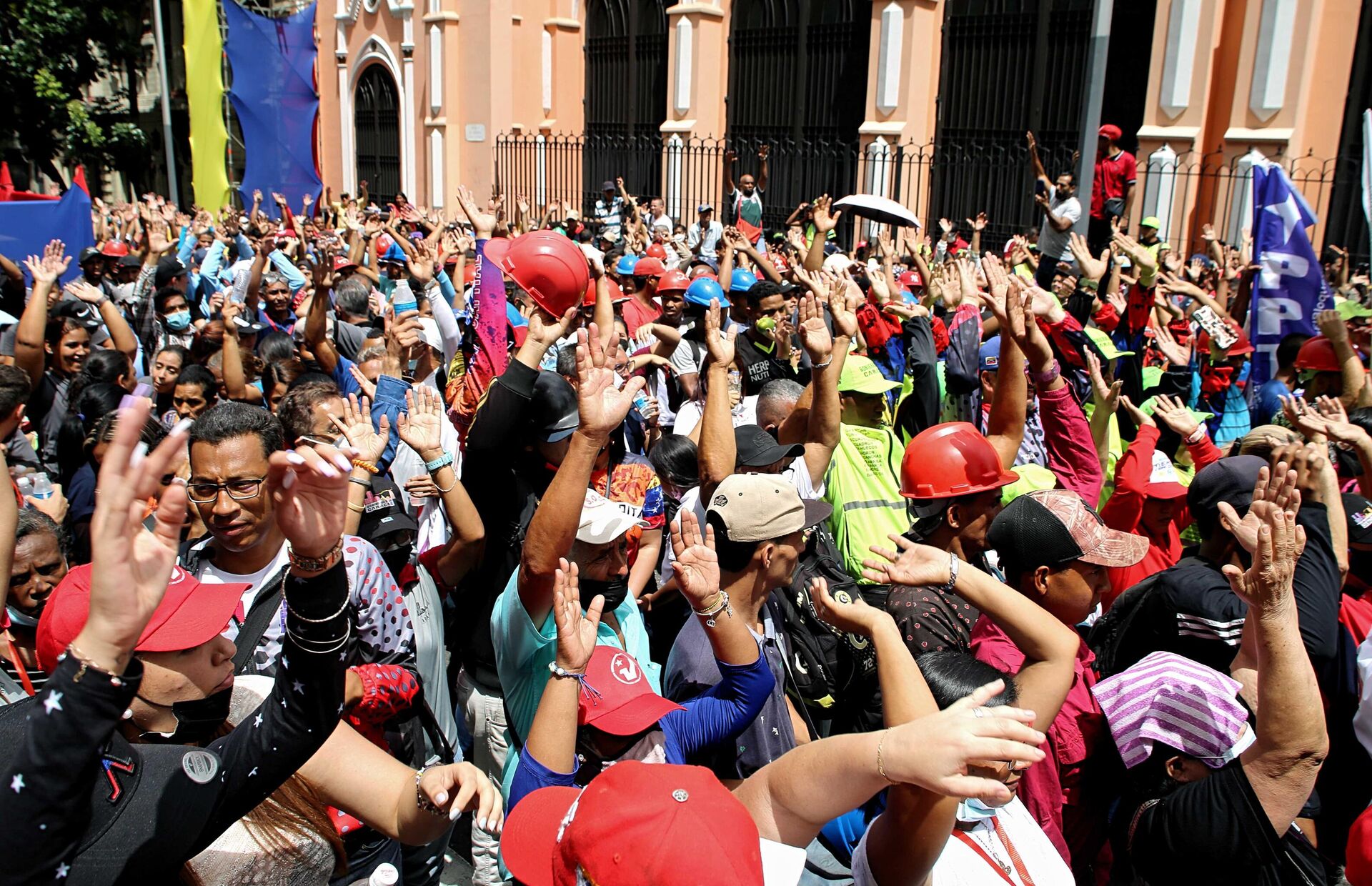Trabajadores venezolanos se movilizaron en Caracas - Sputnik Mundo, 1920, 10.06.2022