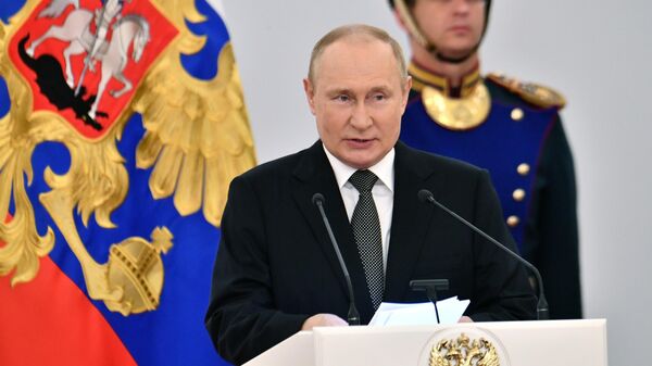 Putin felicita a los rusos por el Día de Rusia y hace un llamado a la unidad - Sputnik Mundo