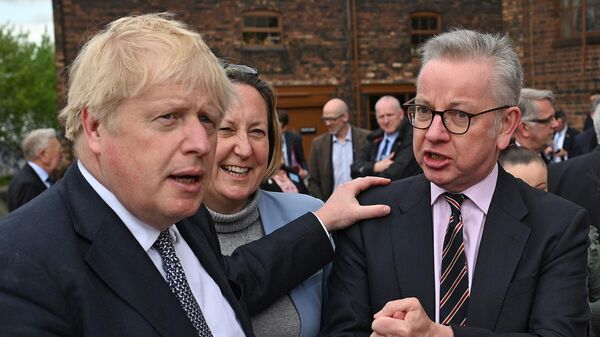 El primer ministro británico, Boris Johnson, destituyó al ministro de Cohesión Territorial, Michael Gove - Sputnik Mundo