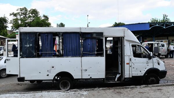 Ucrania bombardea una estación de autobuses en el centro de Donetsk - Sputnik Mundo