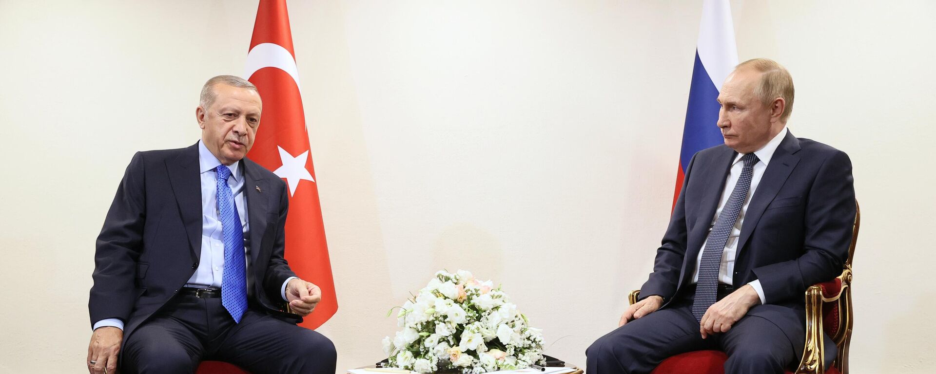 El presidente de Turquía, Recep Tayyip Erdogan, y el presidente de Rusia, Vladímir Putin  - Sputnik Mundo, 1920, 19.07.2022