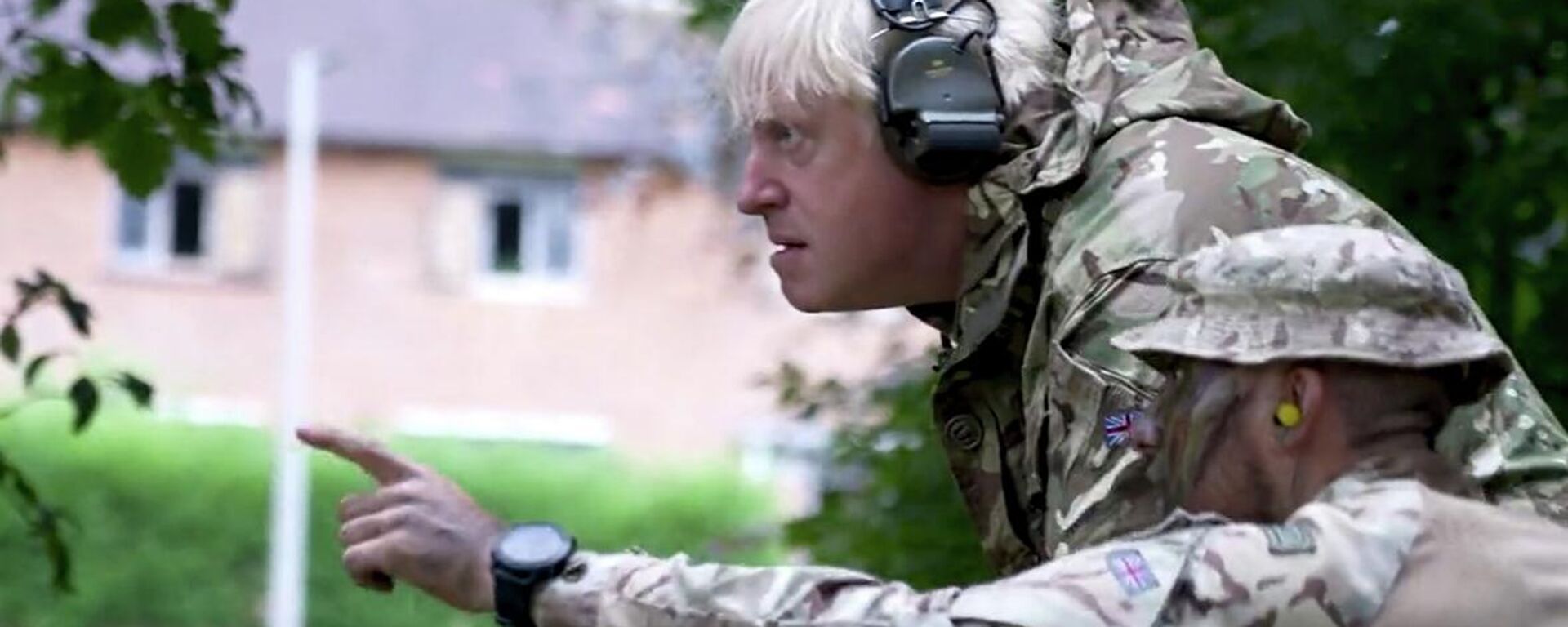 Boris Johnson, primer ministro de Reino Unido, durante el entrenamiento de las tropas ucranianas - Sputnik Mundo, 1920, 24.07.2022