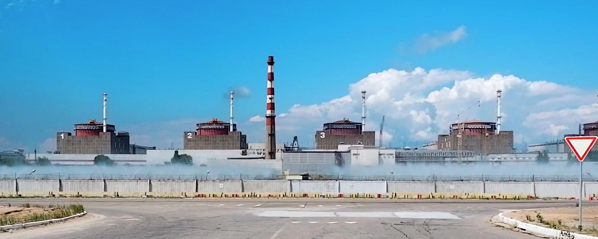 La central nuclear de Zaporiyia - Sputnik Mundo, 1920, 30.08.2022