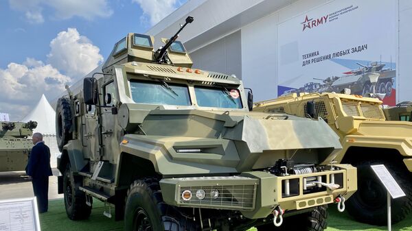 El blindado 590951 presentado en el Foro Militar Army 2022 en Rusia, en agosto del 2022 - Sputnik Mundo