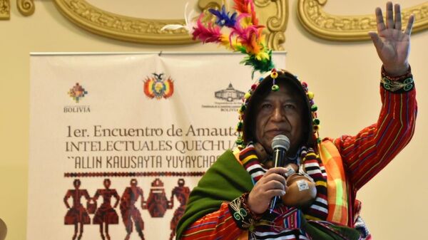 El vicepresidente de Bolivia, David Choquehuanca, durante un encuentro con amautas quechuas - Sputnik Mundo