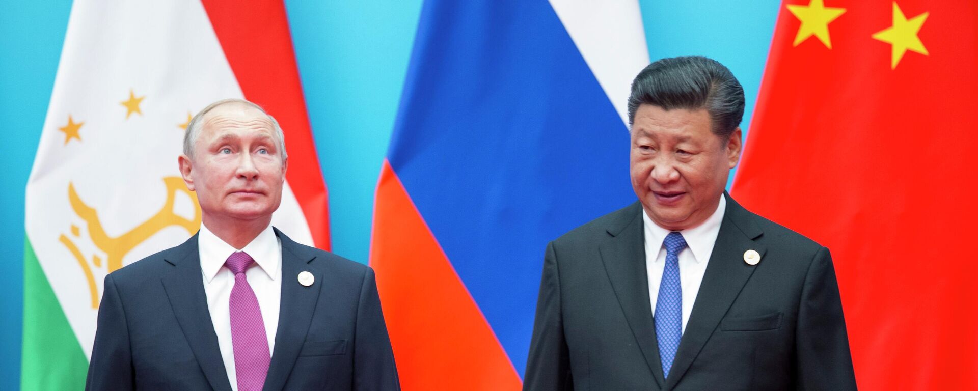 Vladímir Putin, presidente de Rusia, y Xi Jinping, presidente de China - Sputnik Mundo, 1920, 20.09.2022
