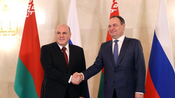 Mijaíl Mishustin, el primer ministro ruso, y Román Golovchenko, el primer ministro bielorruso - Sputnik Mundo