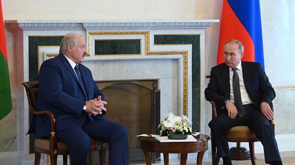 Los presidentes de Bielorrusia y Rusia,  Alexandr Lukashenko y Vladímir Putin  - Sputnik Mundo