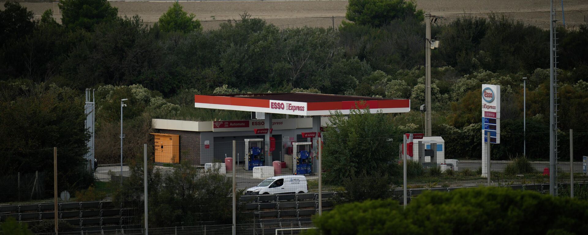 Una estación de servicio de Esso en For-sur-Mer, en el sur de Francia, durante la escasez de gasolina en octubre de 2022 - Sputnik Mundo, 1920, 13.10.2022