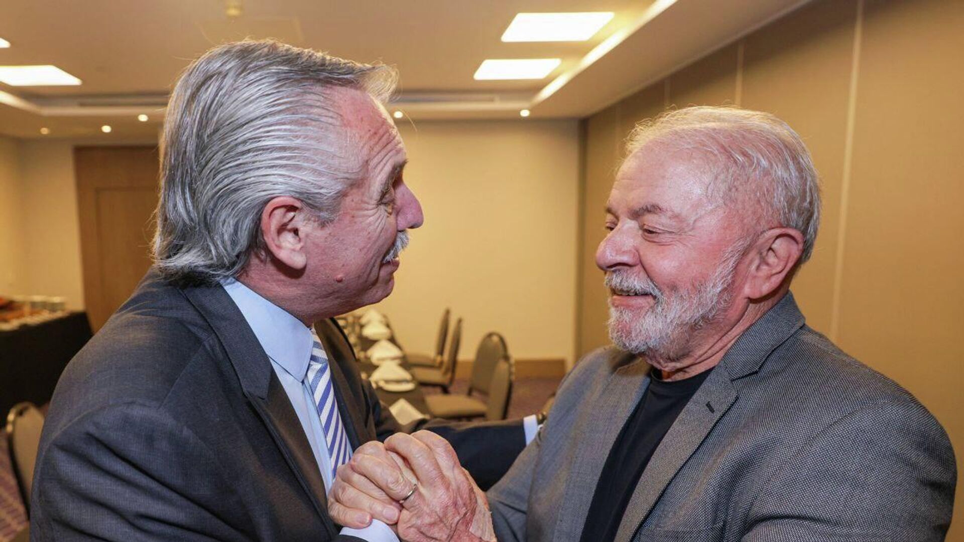Encuentro entre el presidente argentino, Alberto Fernández, y el presidente electo de Brasil, Lula da Silva - Sputnik Mundo, 1920, 20.01.2023