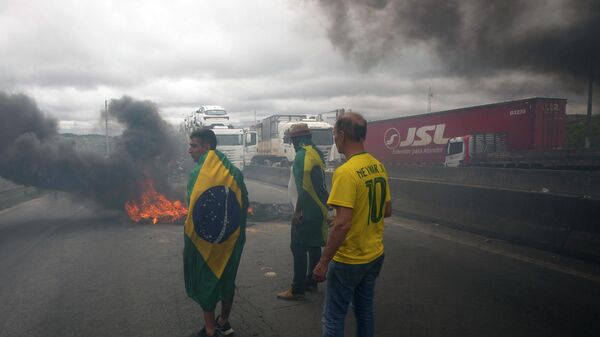 Las protestas en Brasil tras la derrota de Bolsonaro - Sputnik Mundo