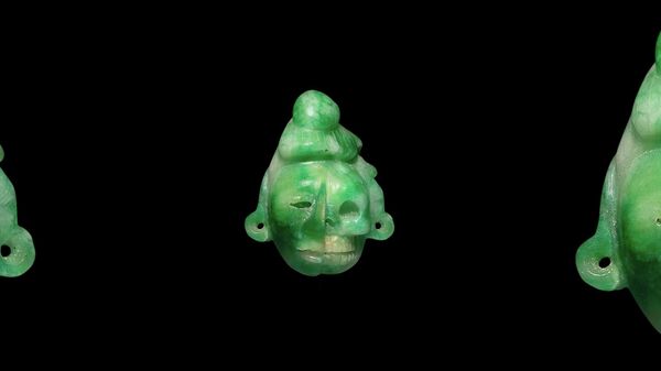 Figura de jade de origen maya. - Sputnik Mundo
