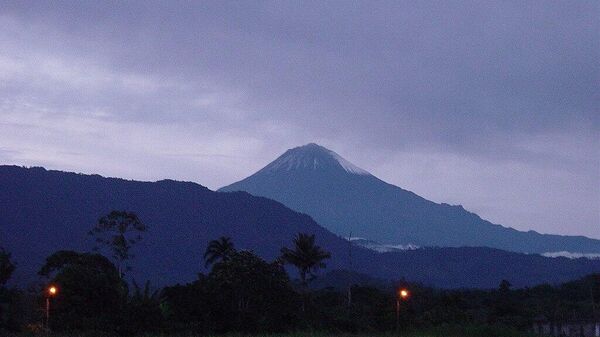 Volcán Sangay en Ecuador - Sputnik Mundo