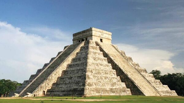 Pirámide del Castillo, en la ciudad maya de Chichen Itzá, localizada en el actual Yucatán, México.  - Sputnik Mundo