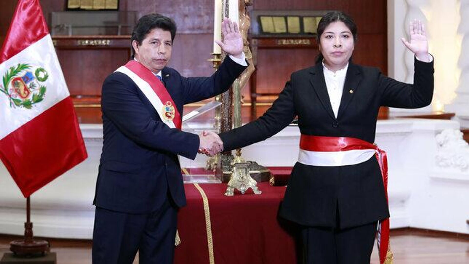 Pedro Castillo, presidente de Perú, y Betssy Chávez, nueva titular del Consejo de Ministros - Sputnik Mundo, 1920, 26.11.2022