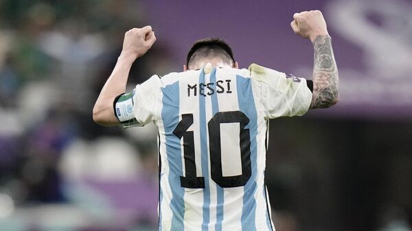 Lionel Messi reacciona al pitido final del partido de fútbol del entre Argentina y México, 26 de noviembre de 2022  - Sputnik Mundo