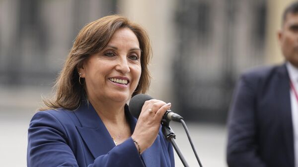 Dina Boluarte, presidenta de Perú - Sputnik Mundo