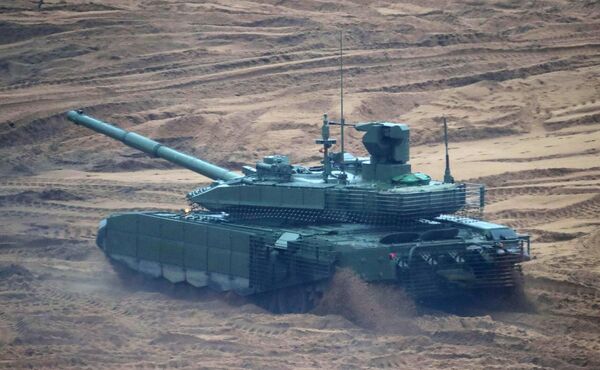 Los carros de combate T-90M pueden resistir no solo los impactos de proyectiles de otros tanques, sino también los de artillería gracias a su avanzado blindaje compuesto. - Sputnik Mundo