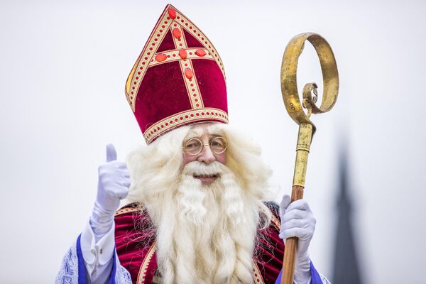 Sinterklaas es el principal mago navideño de los Países Bajos y Bélgica y el protagonista de la fiesta folclórica anual del mismo nombre. - Sputnik Mundo