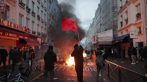 Protestas en París por asesinato de 3 miembros de la comunidad kurda  - Sputnik Mundo