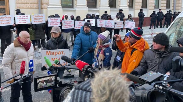 Una manifestación en apoyo de Marat Kasem, redactor jefe de Sputnik Lituania y presentador de Sputnik Radio - Sputnik Mundo