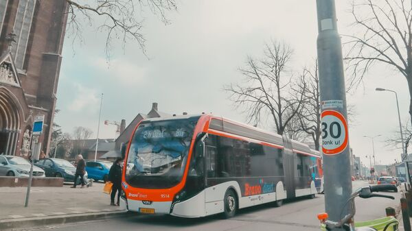 Transporte público en Países Bajos (imagen de referencia) - Sputnik Mundo