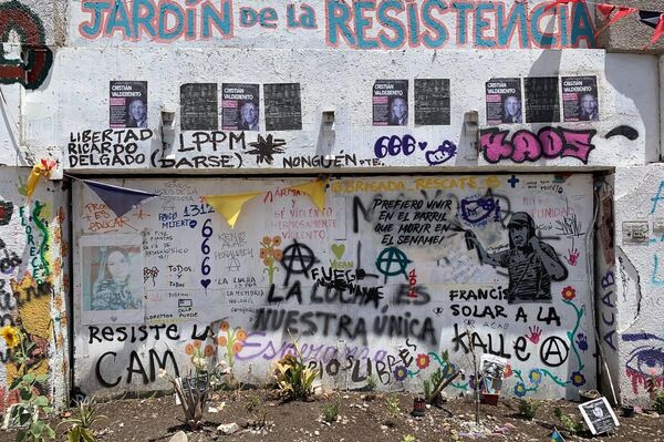 El Jardín de la Resistencia, espacio de memoria en el antuguo acceso a la estación Baquedano en Santiago - Sputnik Mundo
