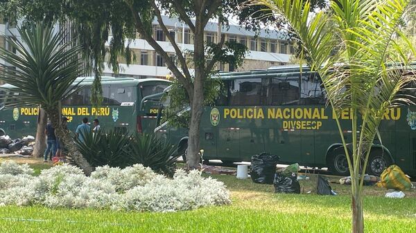 Camiones de la Policía Nacional del Perú  - Sputnik Mundo