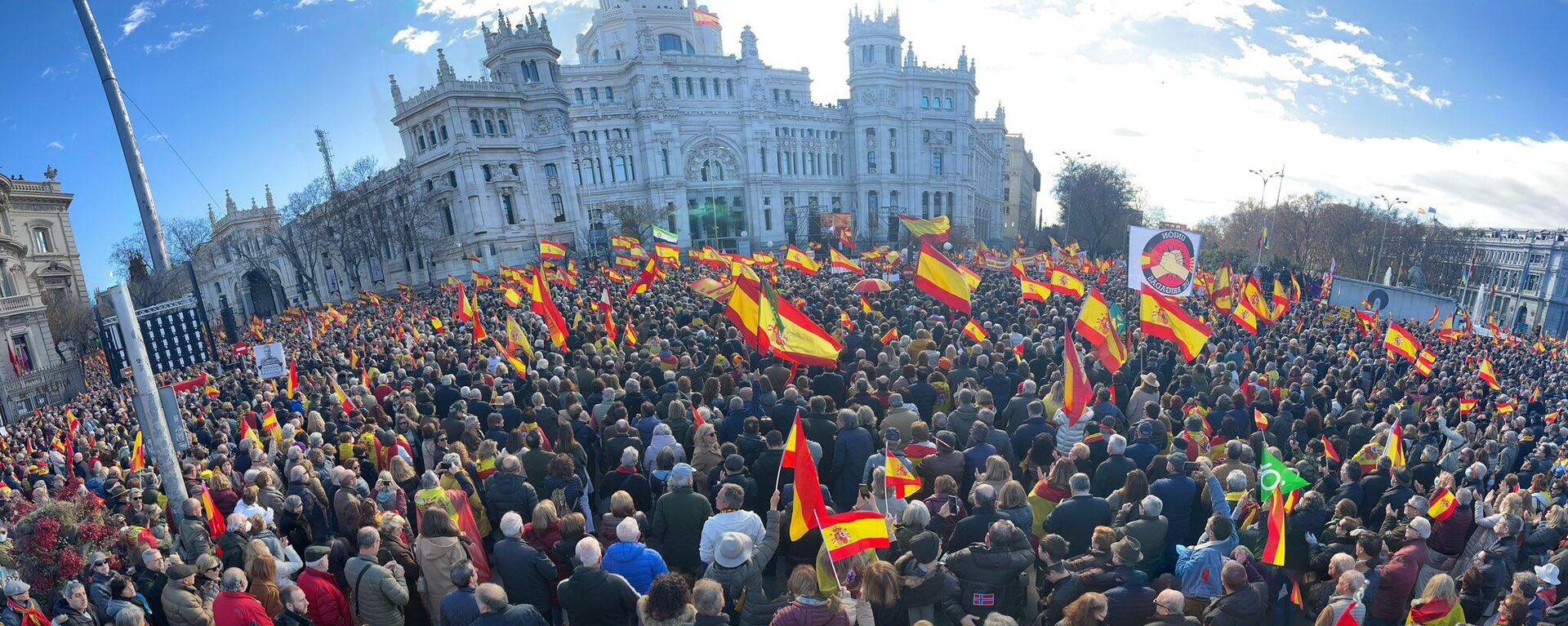Manifestación en Madrid contra Pedro Sánchez, presidente del Gobierno de España - Sputnik Mundo, 1920, 22.01.2023