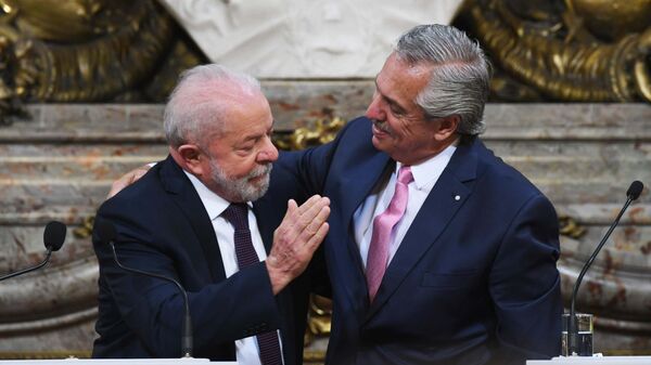 Luiz Inácio Lula da Silva y Alberto Fernández en la Casa Rosada - Sputnik Mundo