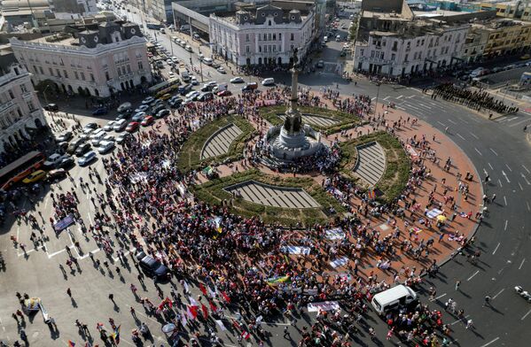 Las protestas del martes 22 de enero en Lima fueron las mayores y más violentas desde principios de diciembre. - Sputnik Mundo