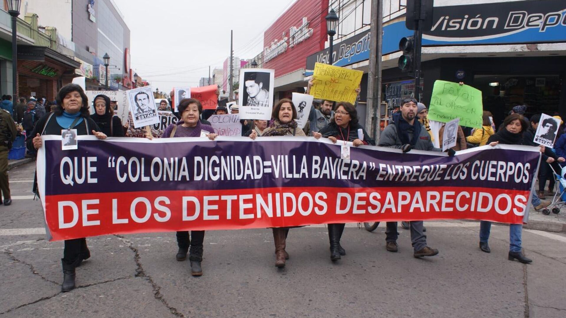 Manifestación por las víctimas de la dictadura desaparecidas en Colonia Dignidad - Sputnik Mundo, 1920, 31.01.2023