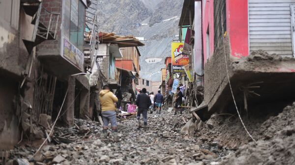 Deslizamiento de tierra en Perú a causa de las lluvias torrenciales - Sputnik Mundo