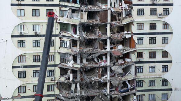 Las consecuencias de los terremotos en Turquía - Sputnik Mundo