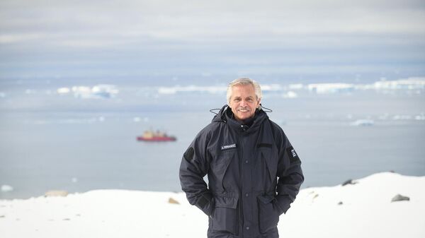 Alberto Fernández, presidente de Argentina, en la Antártida - Sputnik Mundo