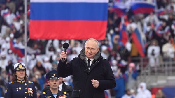 El presidente de Rusia, Vladímir Putin, durante su discurso pronunciado con motivo del Día de los Defensores de la Patria, en Moscú, el 22 de febrero de 2023 - Sputnik Mundo