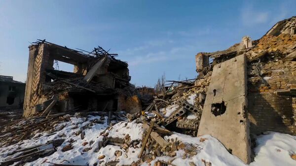 La ciudad de Artiómovsk (Bajmut) tras los bombardeos ucranianos - Sputnik Mundo