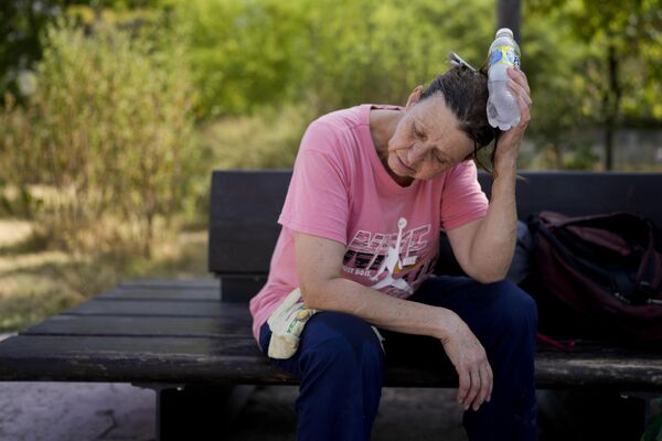 Buenos Aires ya ha batido dos veces récords de temperatura en la primera quincena de marzo. Días atrás, los termómetros alcanzaron los 38,6 °C por primera vez en 117 años. Además, se superó por primera vez el umbral de los 32,3 °C en 12 días consecutivos. Buenos Aires ya ha batido dos veces récords de temperatura en la primera quincena de marzo. Días atrás, los termómetros alcanzaron los 38,6 °C por primera vez en 117 años. Además, se superó por primera vez el umbral de los 32,3 °C en 12 días consecutivos. - Sputnik Mundo