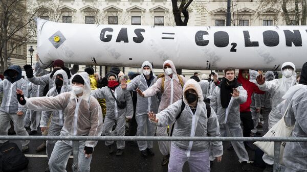 Ecoactivistas protestan contra la Conferencia Europea del Gas bloqueando centro de Viena - Sputnik Mundo