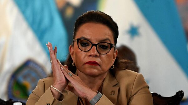 Xiomara Castro, presidenta hondureña - Sputnik Mundo